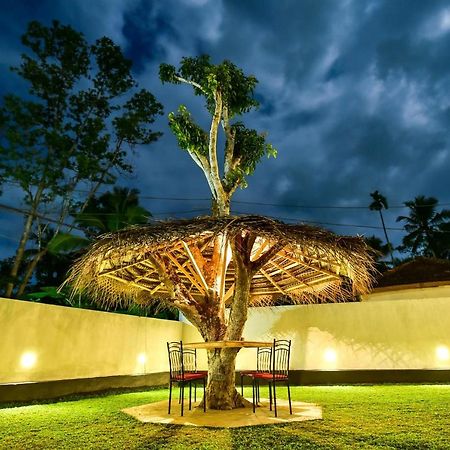 The Senu Grand Villa Hikkaduwa Buitenkant foto