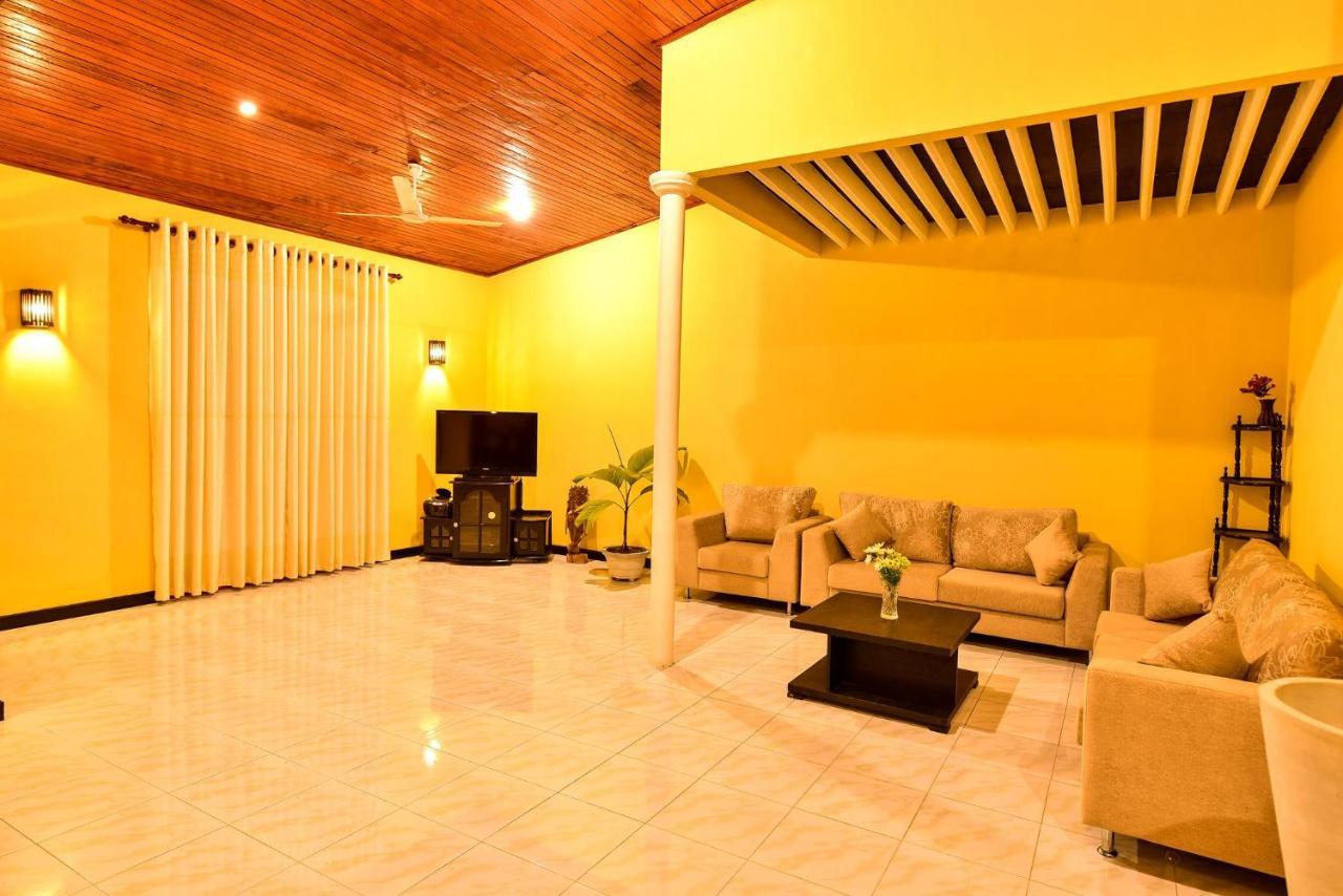 The Senu Grand Villa Hikkaduwa Buitenkant foto