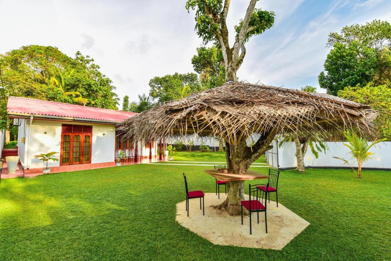The Senu Grand Villa Hikkaduwa Buitenkant foto